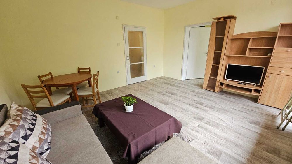 Дава се под наем Тристаен апартамент в София, Красна поляна 2 - 67 кв.м за 458.49 € - Снимка #1