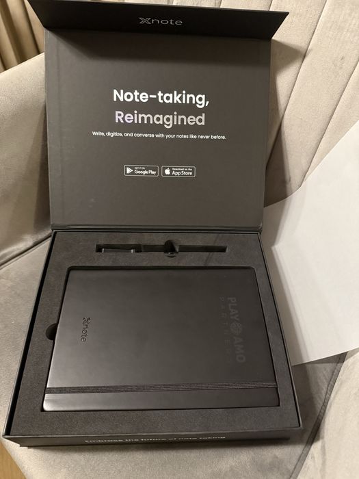 Електрона тетрадка x note