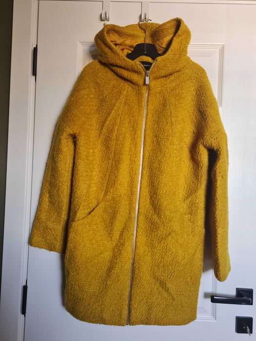 Вълнено палто с качулка