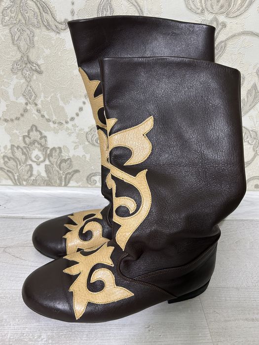 Түлкі тымақ. (ушанка). Былғары етік