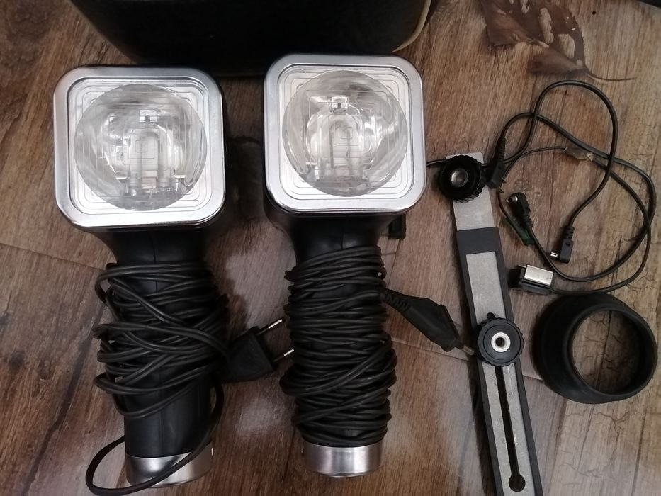 Vând 2 buc Blitz FIL - 107