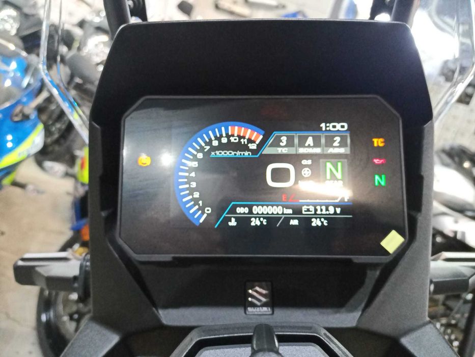 Suzuki DL800 V-Strom 800DE 2025 Suzuki Constanta by EST BIKE