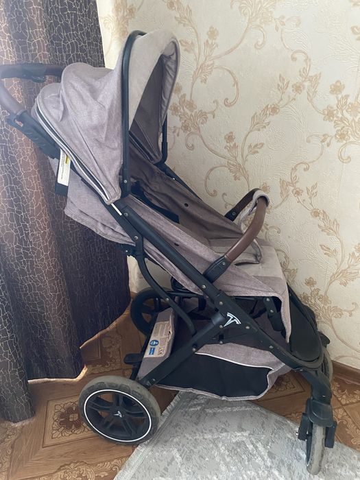 Продам детскую коляску