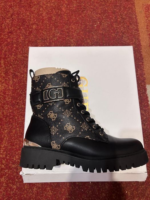 Pantofi dama Guess