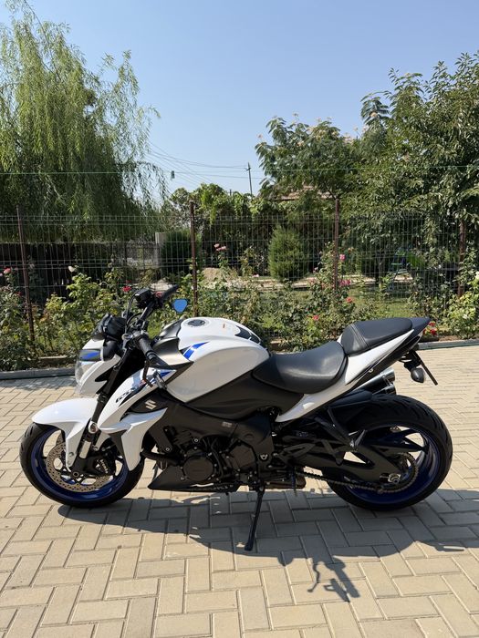 Suzuki GSX-S 1000  2021