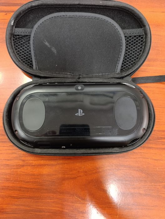 Продам Playstation Vita 128gb