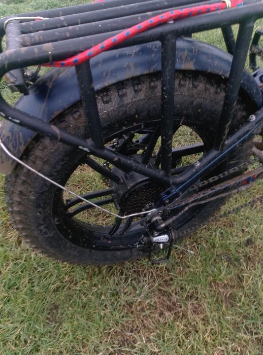 Vând bicicletă electrică