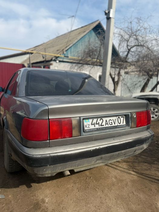 Продам ауди 100 седан