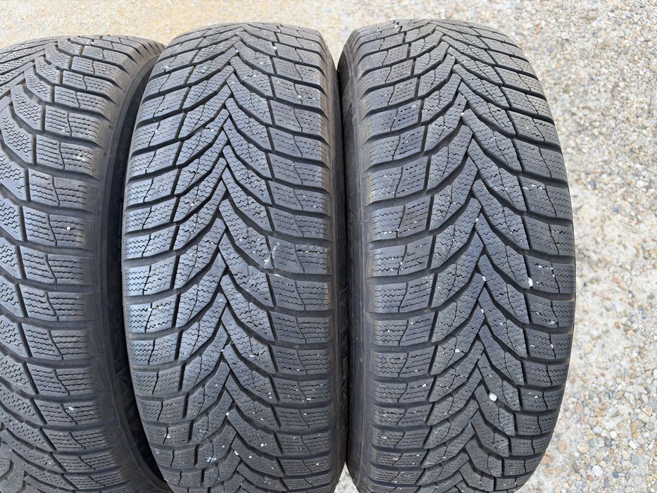 4бр. ЗИМНИ Гуми С Борд 235/65R/17 -NEXEN- DOT:3422- 7.5мм.+4.6мм.
