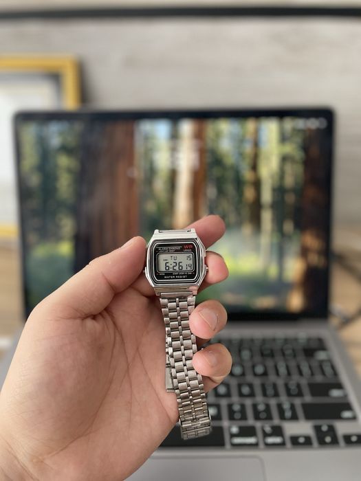 Продам мужские часы Casio