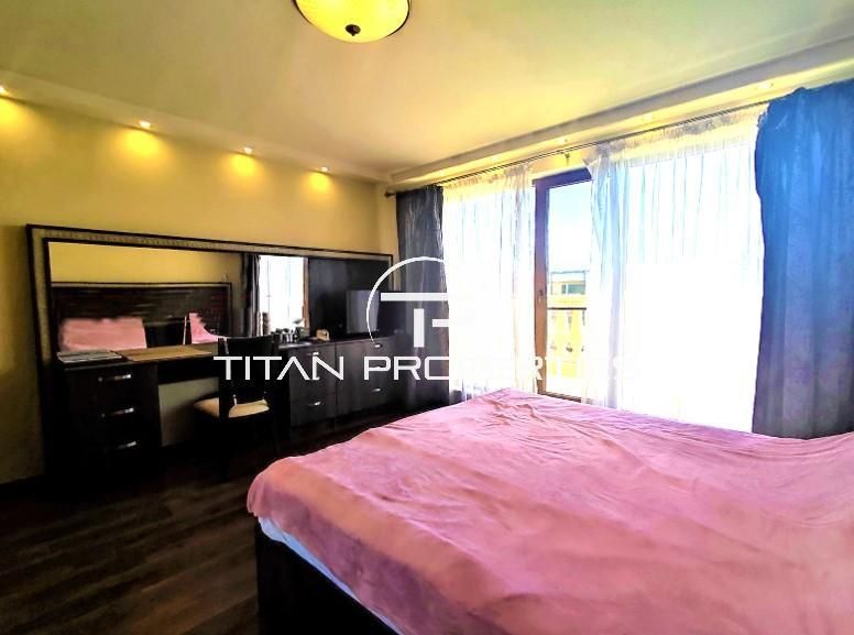 Дава се под наем Тристаен апартамент в Варна, Център - 140 кв.м за 1000 € - Снимка #4