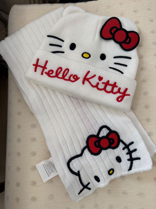 Шал и шапка на Hello Kitty