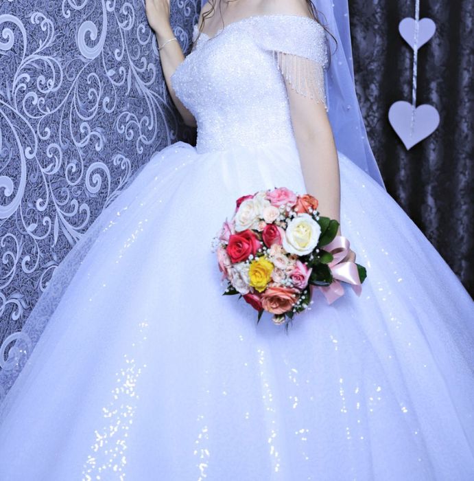Продается свадебное платье