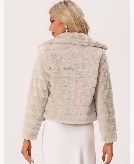 Късо дамско палто Lipsy London