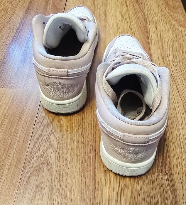 Кроссовки джорданы