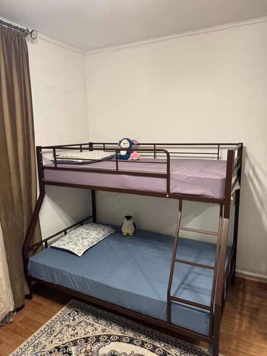 Двухярусная кровать