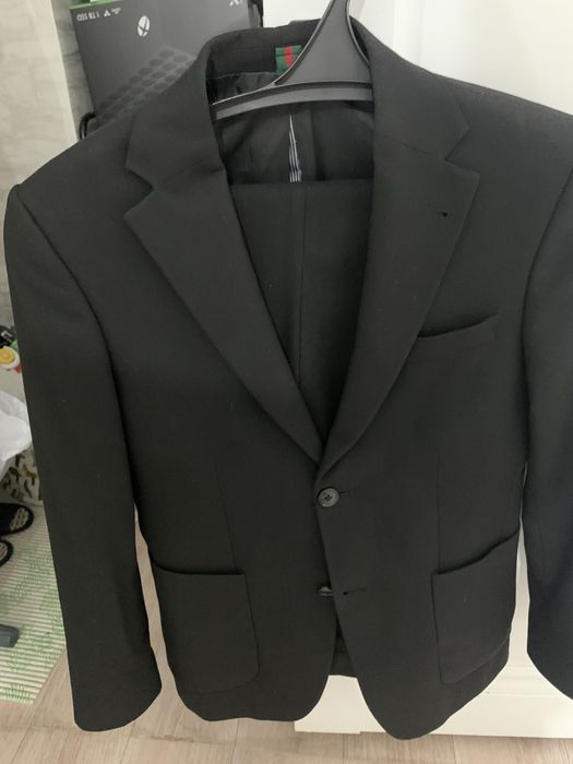 Продается костюм с брюками