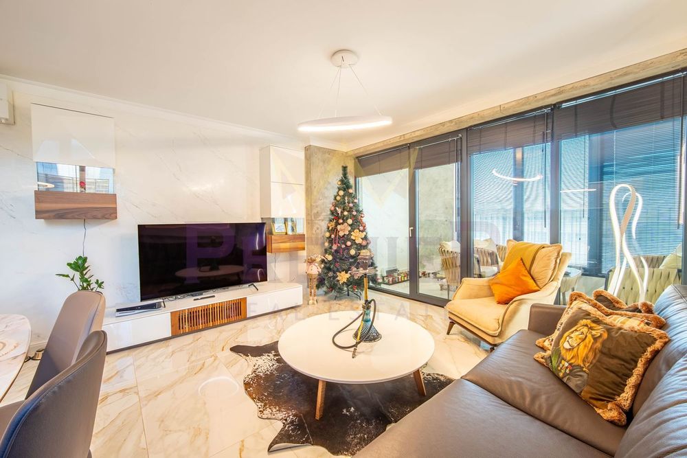 Продава се Тристаен апартамент в Варна, Чайка - 117 кв.м за 4231 €/кв.м - Снимка #1