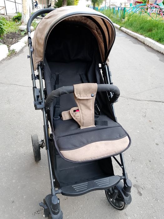Срочно продается коляска прогулочная