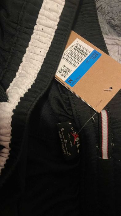 Pantaloni Jordan Nike negri, marimea M, noi cu eticheta