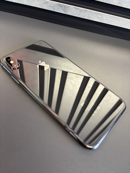 iPhone Xs Max ( 256 gb )