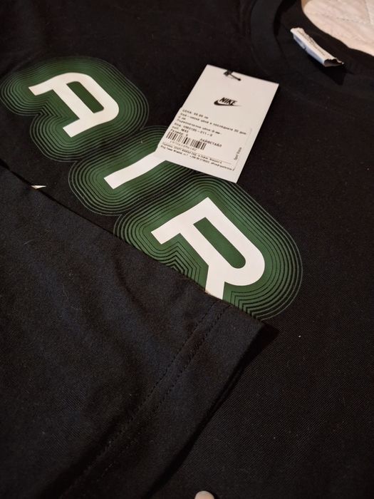 Чисто нова тениска на Nike с етикет!