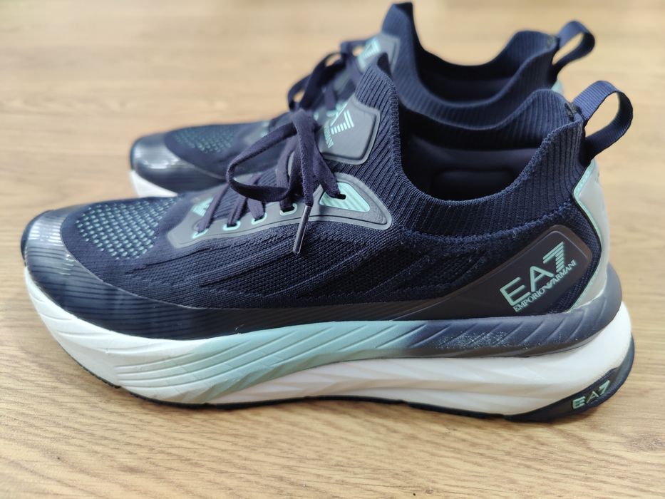 Vând sneakers EA7 Emporio Armani – model Crusher Distance, mărime 43