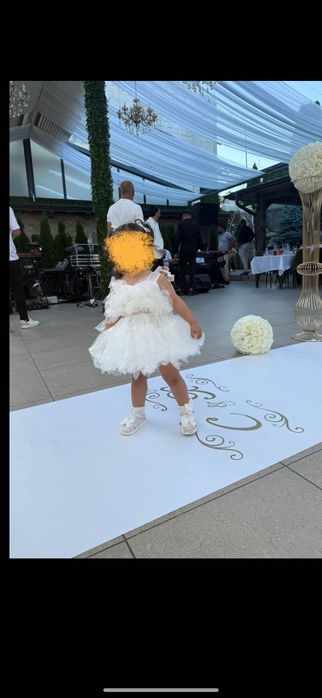 Бяла тюлена рокля- 92р-р SALZARRA