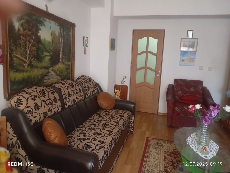 Proprietar închiriez apartament două camere decomandate