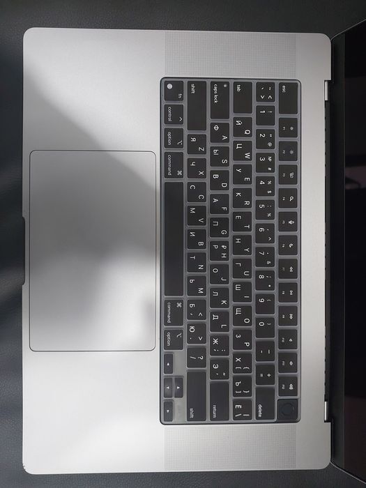 MacBook Pro 16 /  16/ 16Гб / SSD 512 gb
