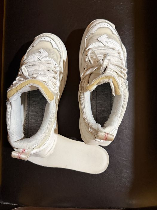 Vand off white odsy-1000