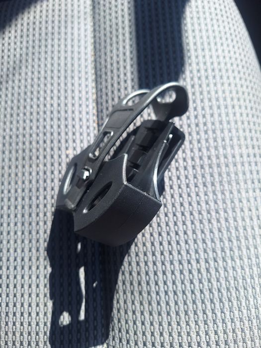 Холдър / калъф за белезници