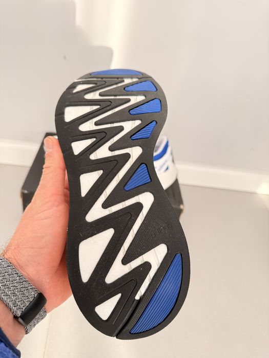 Adidas Boost Foam Aruku white blue