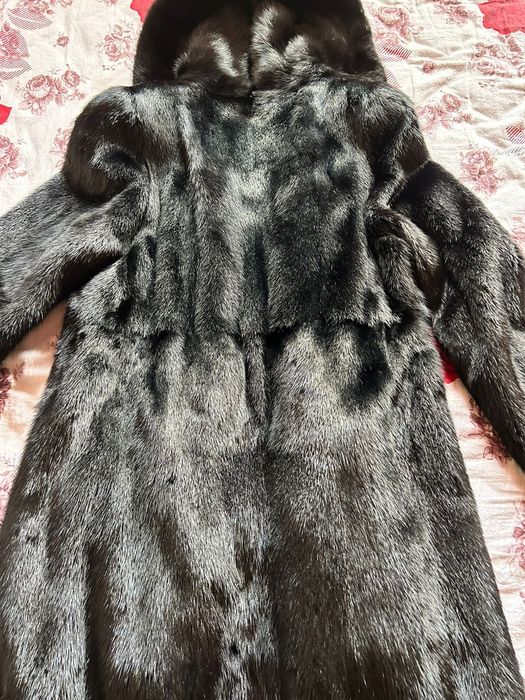 Продам норковую шубу
