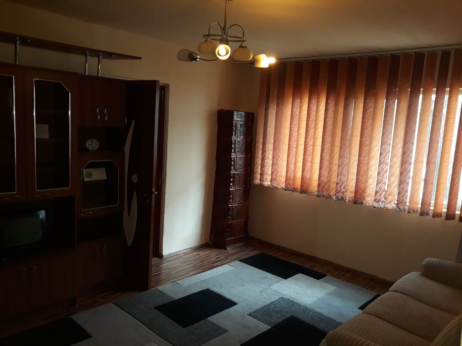 Închiriez apartament in Oravita