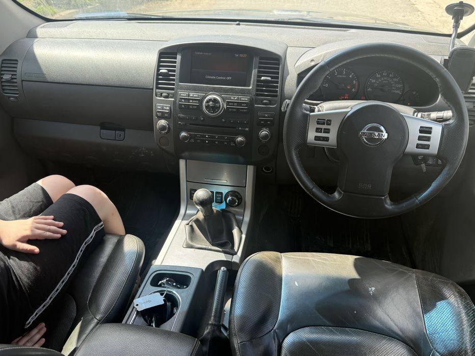 Vand Nissan Navara 2012 euro 5 motor 2.5 fara probleme