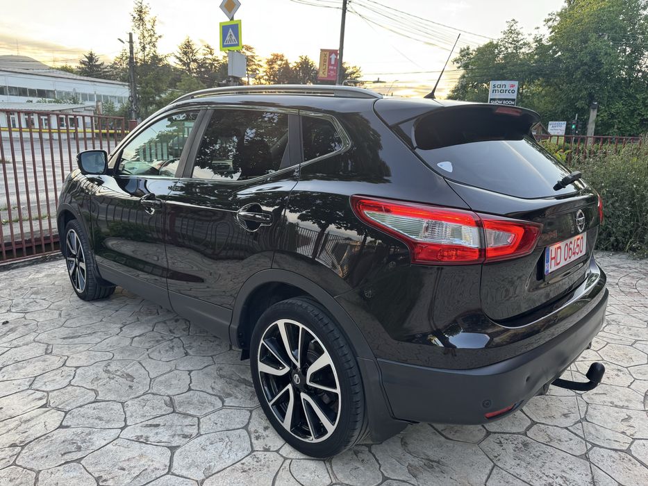 Nissan Qashqai - Tekna, 1.5 Dci,  110 cp,  Pano- Navi- Xenon- Led - Camera 360