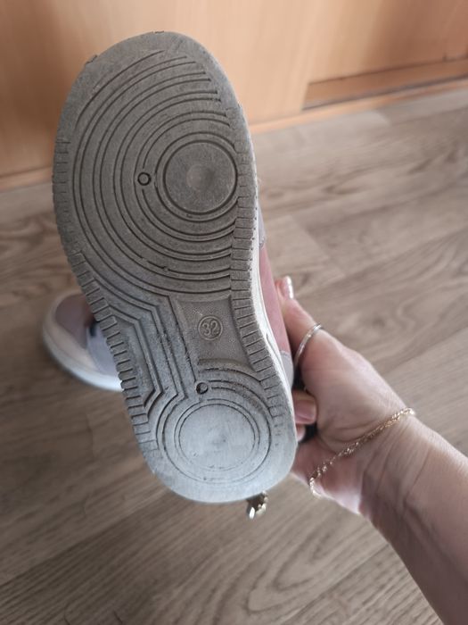 Детские кроссовки, размер 32