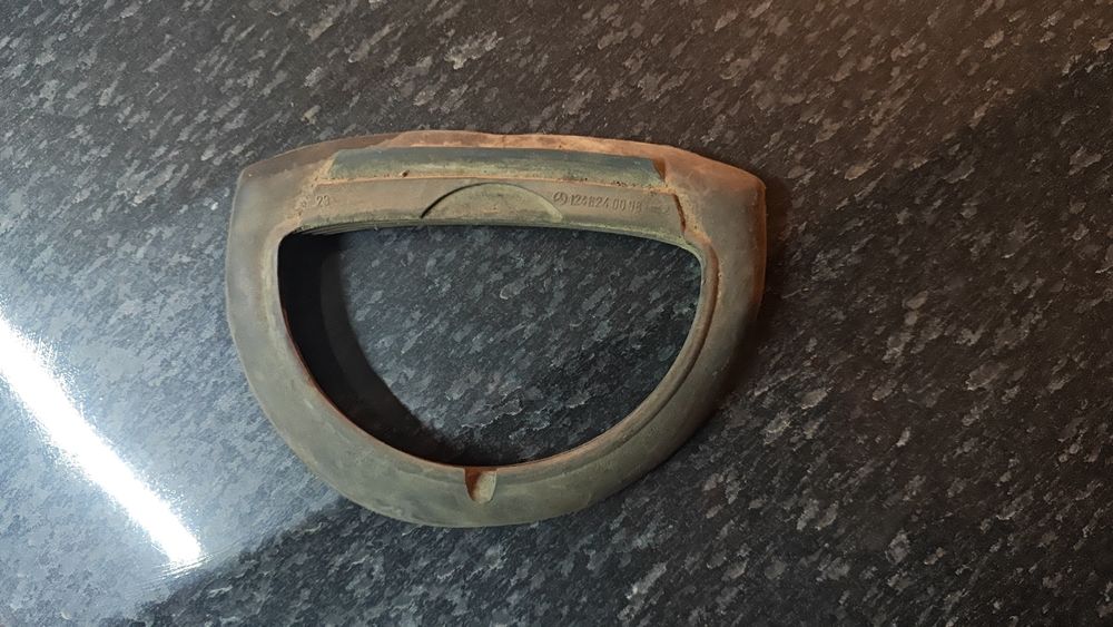 Продам запчасти мерседес