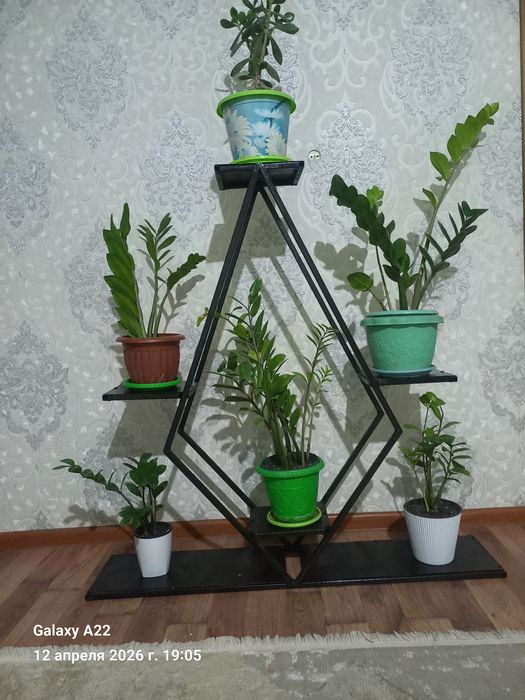 Полка для цветов