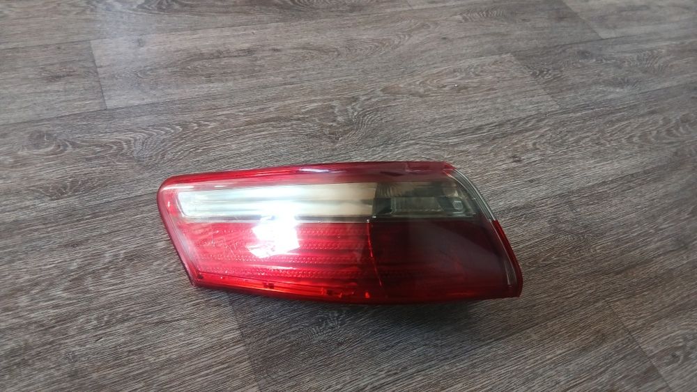 Камри 40 левая оригинал