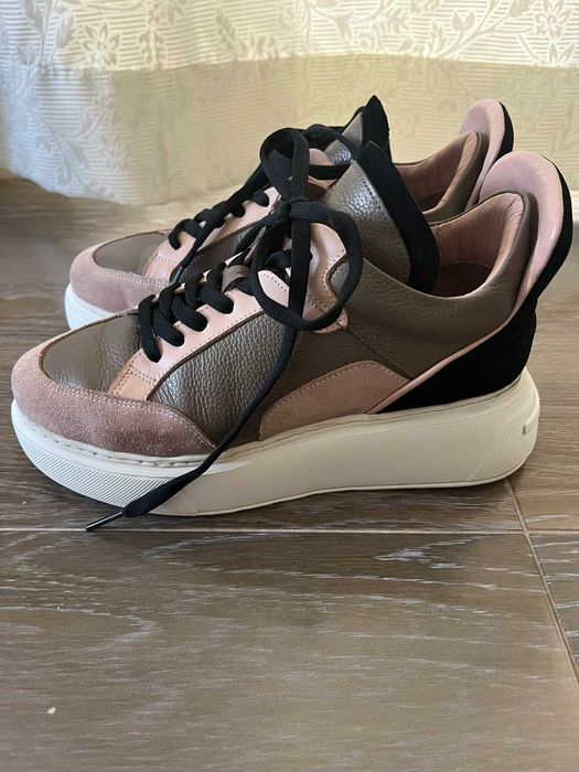 Дамски кецове на платформа от марката Bianki отлично състояние Бианки