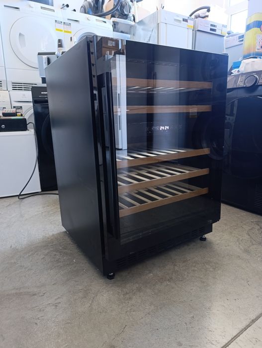 Нова!!! Витрина за вино FRILEC