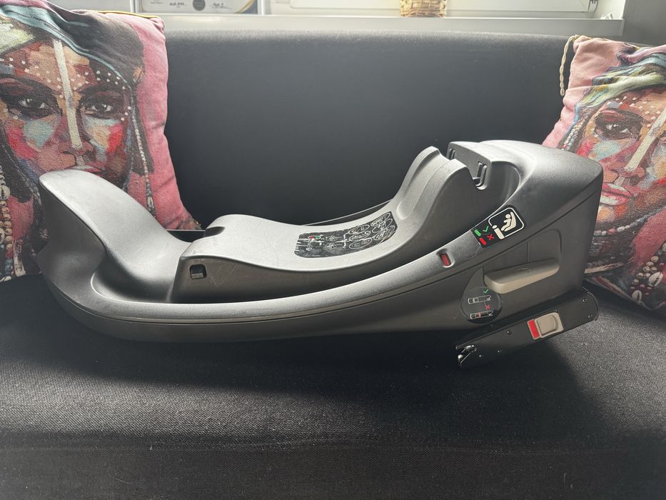 Carucior Cybex Eos Gold Basic + Scoica Aton B2 + adaptori + baza Isofix