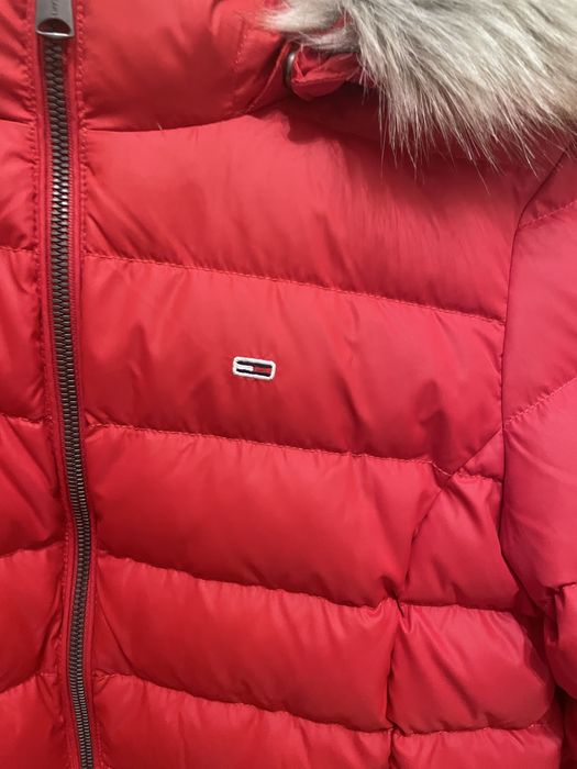 Дамско оригинално яке Tommy Jeans размер S ново с етикет