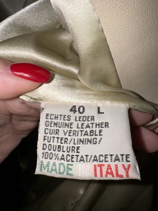 Продам женскую куртку. Натуральная кожа