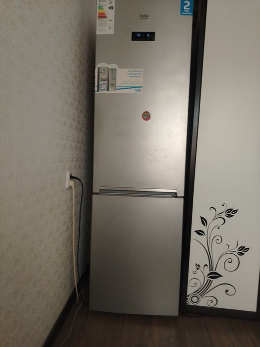 Холодильник Beko 280 л