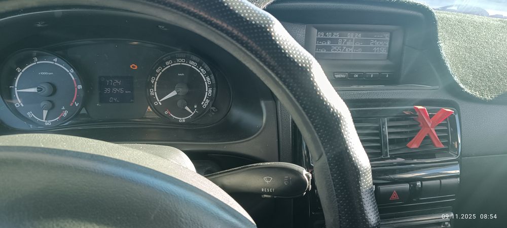 Приора ВАЗ 2171.