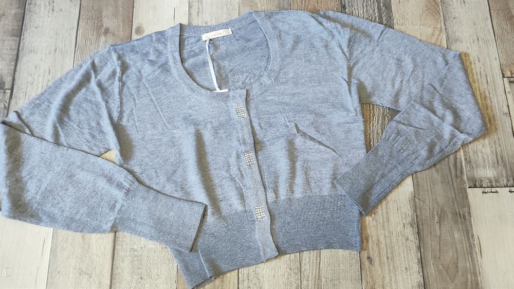 Bluzițe dama cu capse măsura M/L Noi