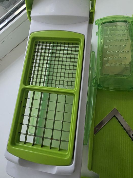 Овощерезка,тёрка для овощей 2 шт.